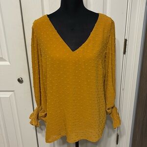 Vince Camuto Clip Dot Blouse